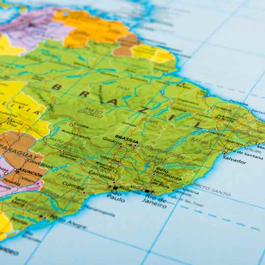 IBGE lança mapa-múndi com Brasil no centro para destacar protagonismo internacional